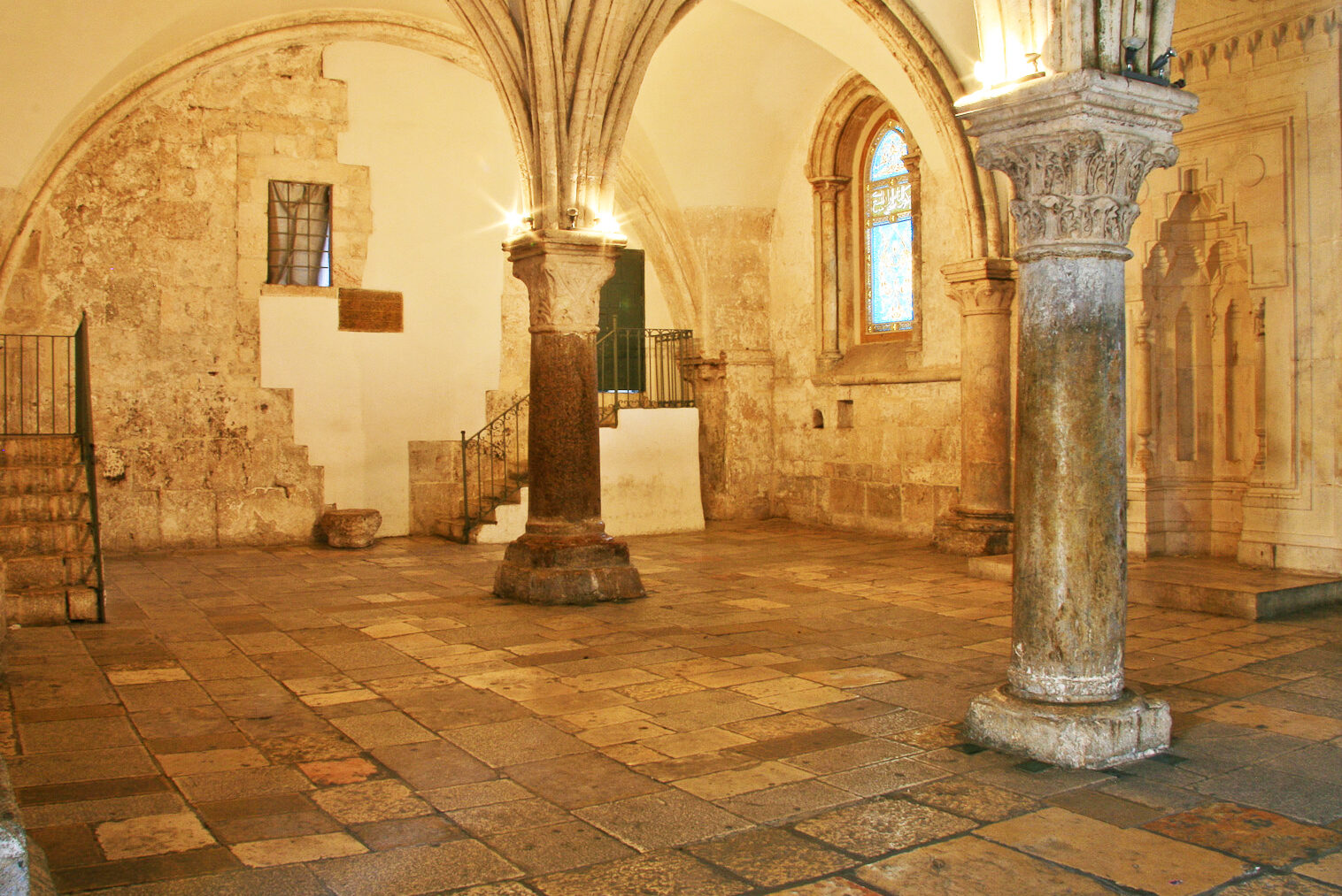 Experiencing Jesus’ Love in the Upper Room - FaithSearch International